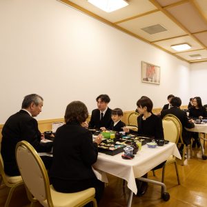 会食